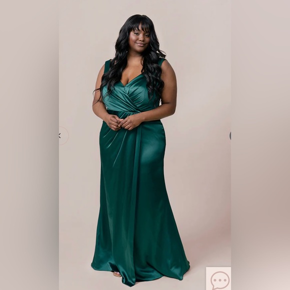 NWT Revelry Bridesmaid Blair Satin Dress in Rust Size 24 - Picture 2 of 8